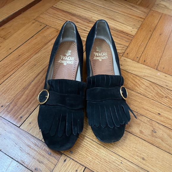 Black Suede Pumps. INSPIRED - Picture 2 of 6